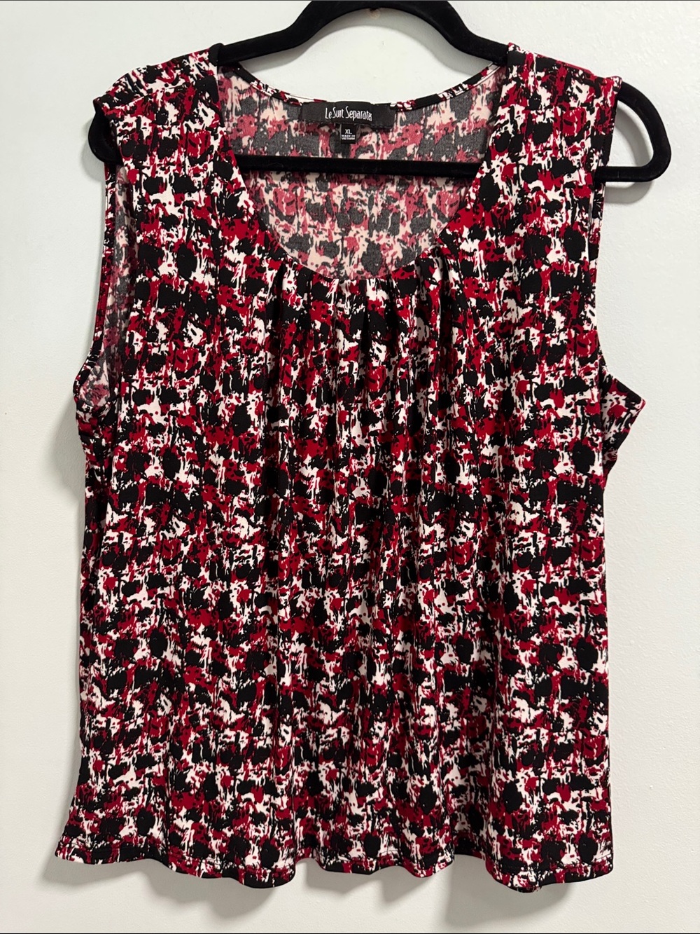 Le Suit Red, Black & White Printed Sleeveless Camisole